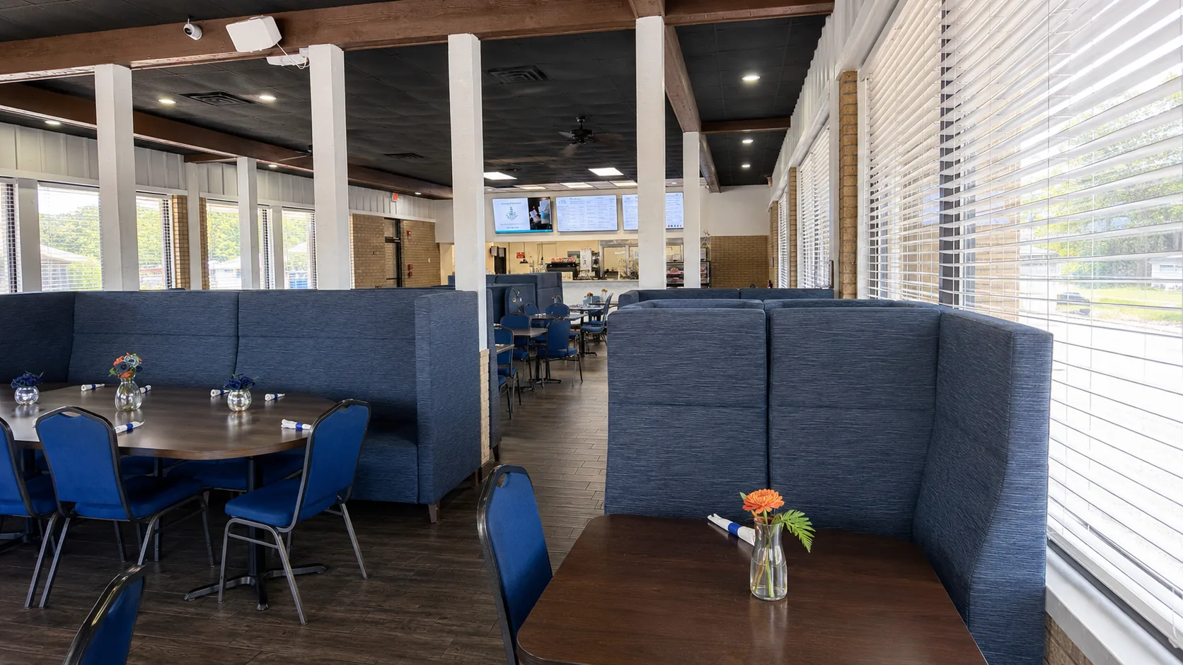 Jay’s Millington dining room